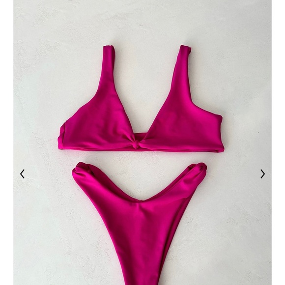 NWT Skatie Brand Bikini Top - Picture 3 of 5